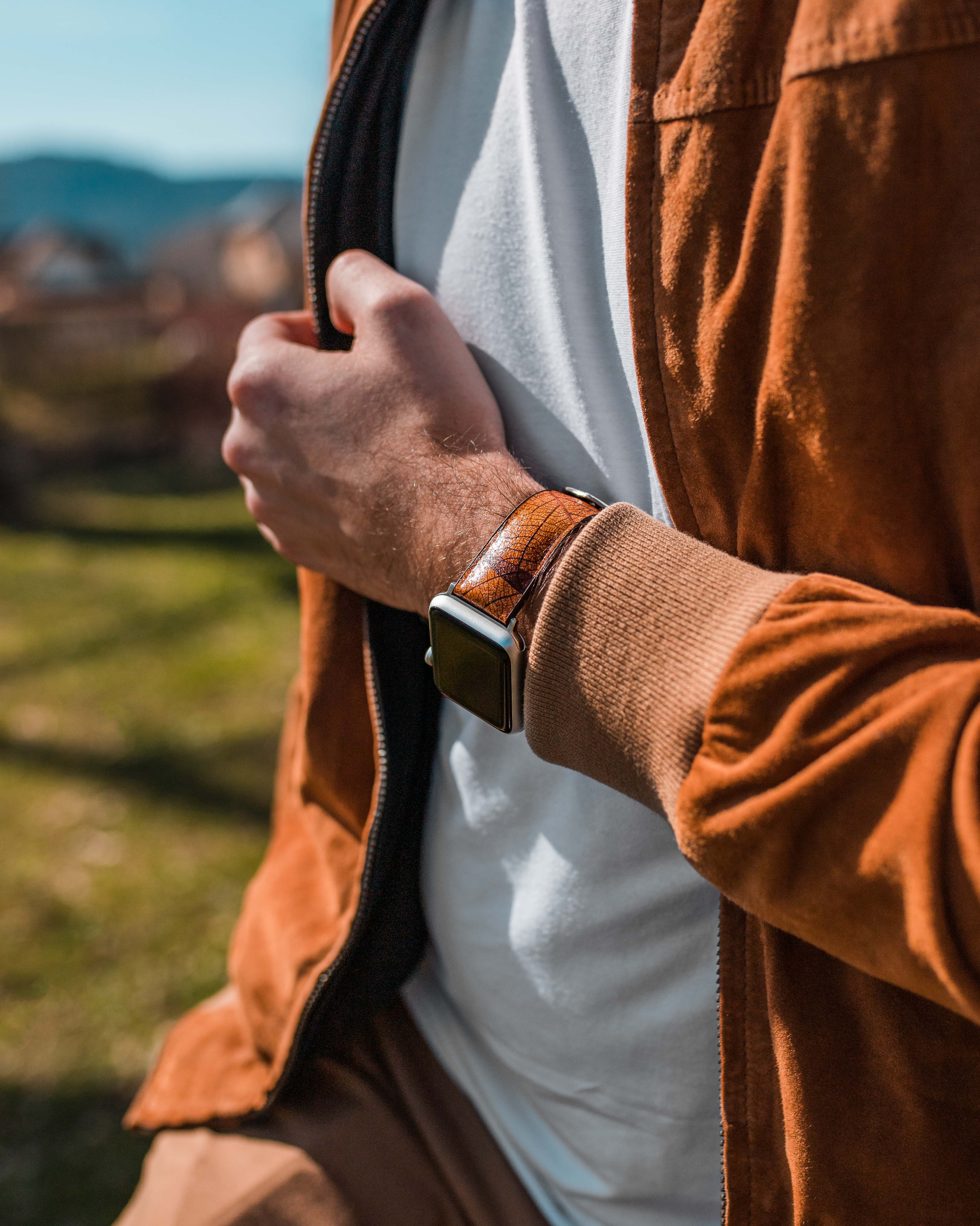 Dress up your watch with HIRSCH Watch straps and accessories